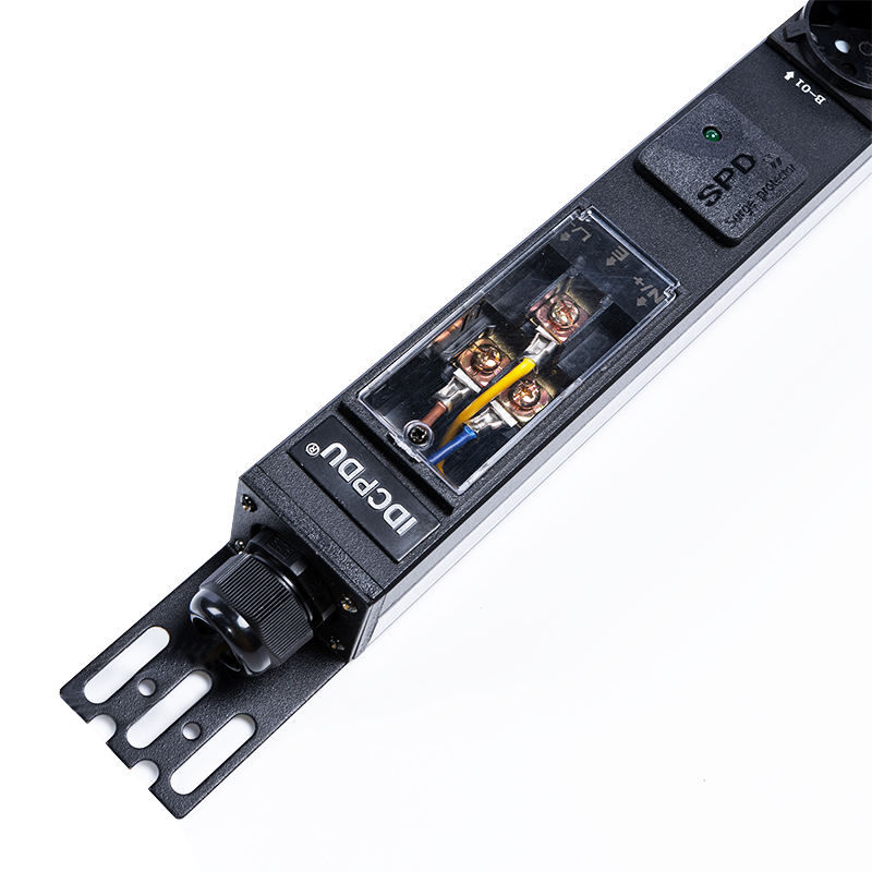 18 PDU medido Swappable quente da cremalheira RS485 da proteção contra impulsos de Alemanha 1U das tomadas