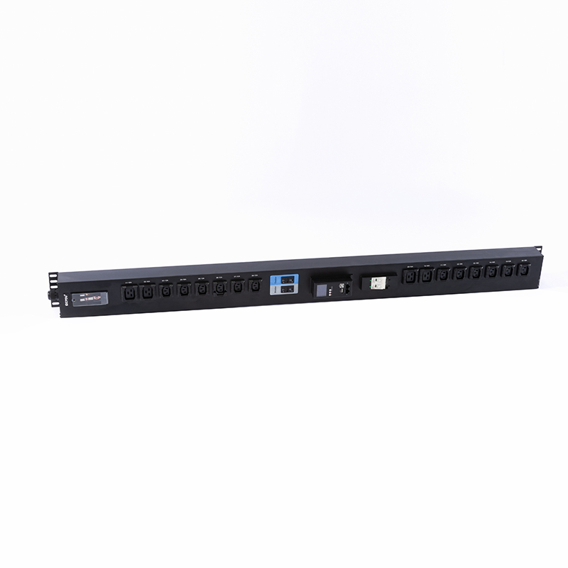 16 saídas IEC C13 IEC C19 Soquete com fechadura com fivela equipada 2.5U Hot Swappable Surge Protection Vertical Modbus-RTU RS485 Rack PDU medido