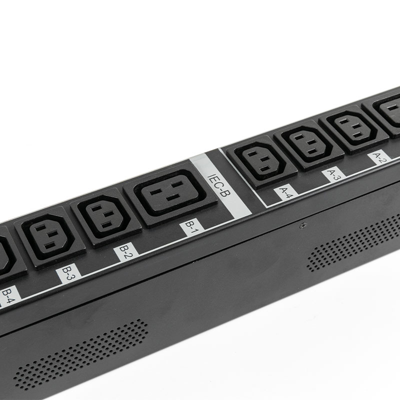 Circuito Magnético Hidráulico Sensor TCP/IP Vertical de 16 Saídas eco Smart Rack Pdu