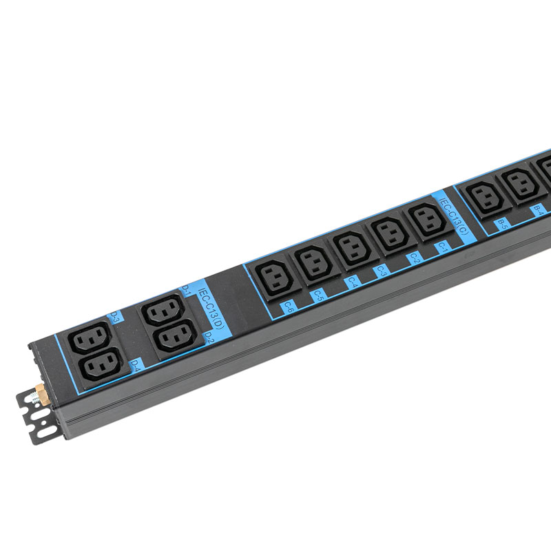 Sensor TCP/IP vertical C13 C19 de 20 saídas eco Smart Rack Pdu