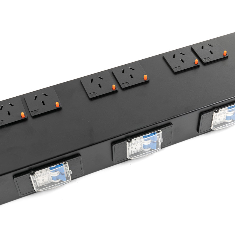 Pdu de rack comutado com disjuntor vertical de 16 saídas